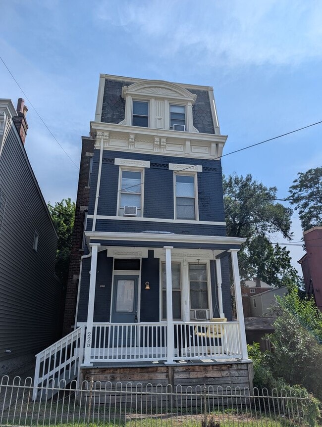 Photo - 225 Fosdick St Unit 1
