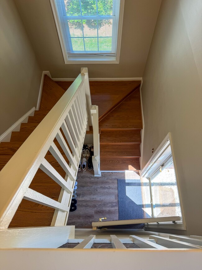 Photo - 9937 Oakton Terrace Rd