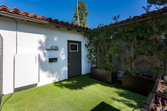 Photo - 4138 Middlesex Dr Unidad 4138 Middlesex Drive