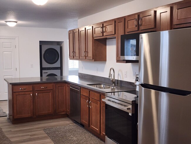 Building Photo - 333w3rd Unit 1 A