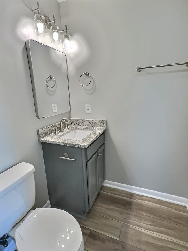 Photo - 1505 E 50th St