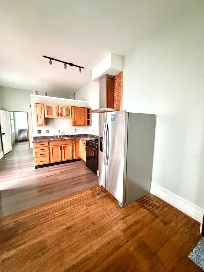 Photo - 205 E King St Unit 1