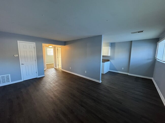 Photo - Warren Park 2 Bedroom Apartment Unit 9126 E 10th St- 2