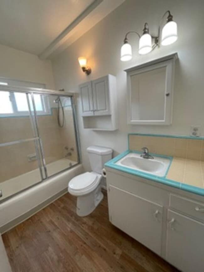 Photo - 4286 Third Avenue Unit 4284