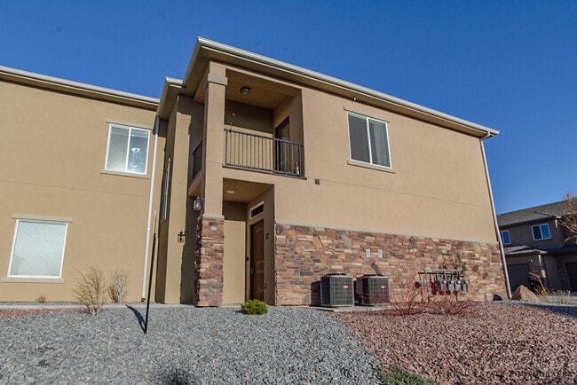 Photo - 1177 Northfield Rd