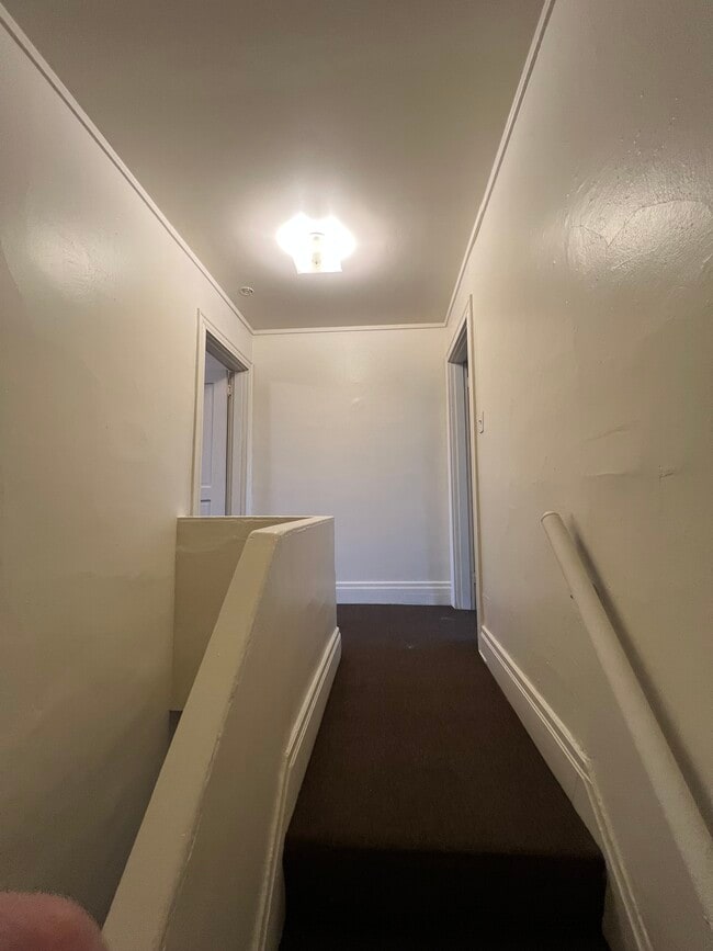 Stairs - 6 Davis Row