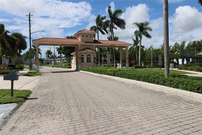 Photo - 600 Layne Blvd Unidad 119