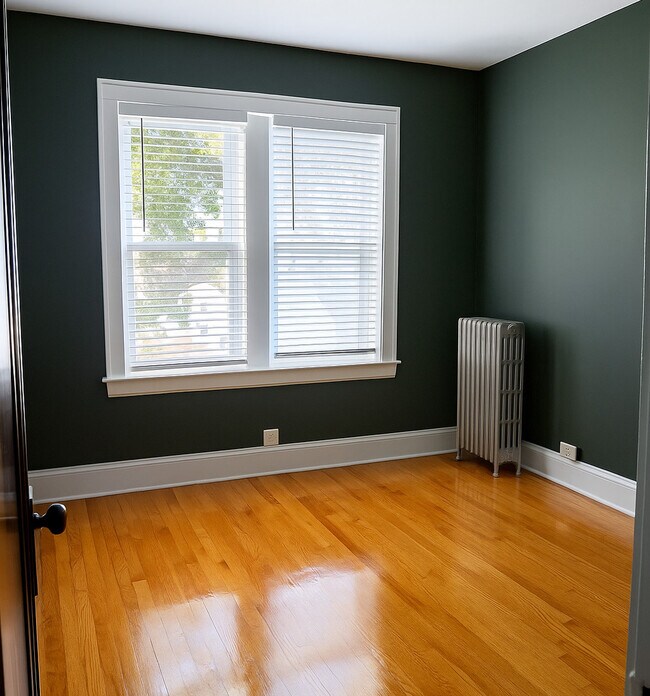 Photo - 3909 N Lamon Ave Unit 2N