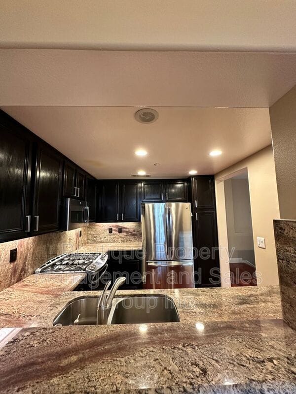 Photo - 722 Timberwood