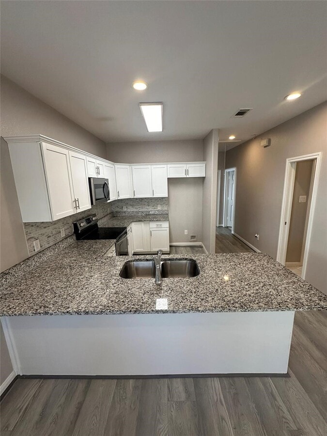 Photo - 16945 Glenheath St