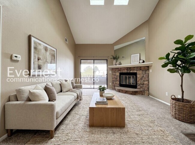 Photo - 12043 W Cross Dr Unit APT 301