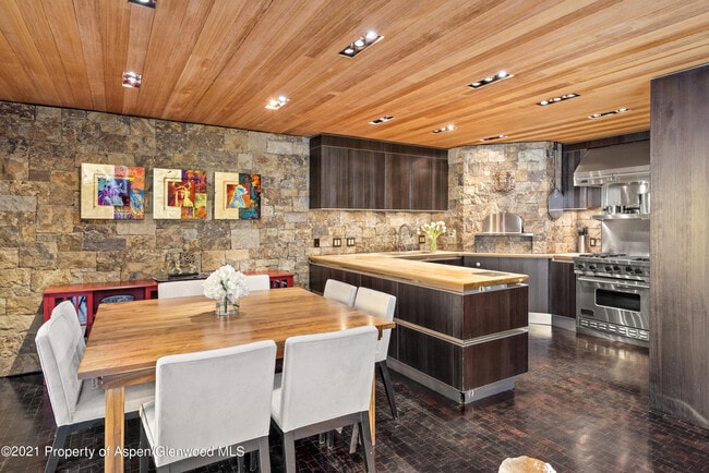 Photo - 800 S Monarch St Unit #4