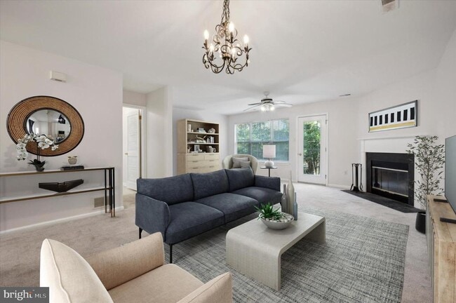 Photo - 703 Evergreen Ct