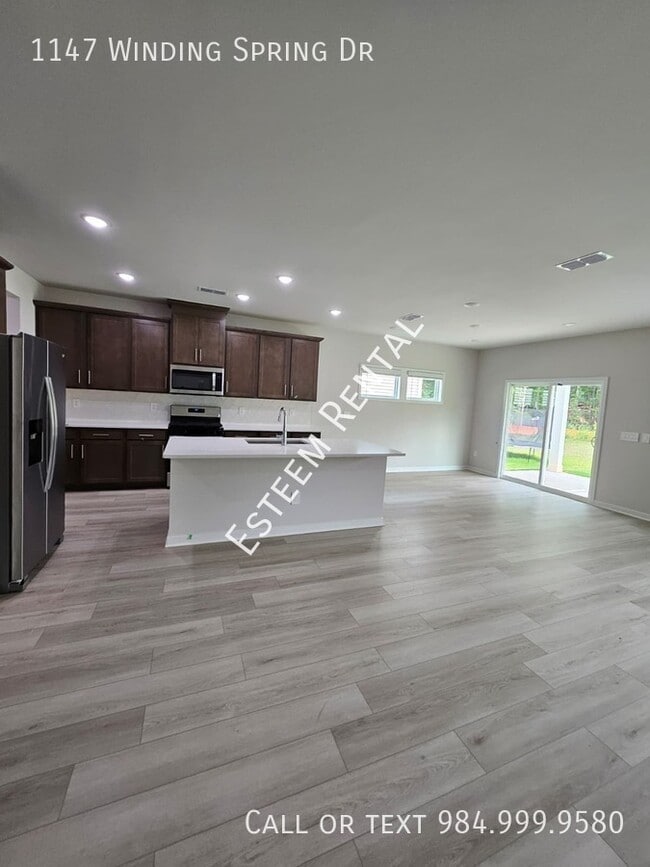 Photo - 1147 Winding Spg Dr