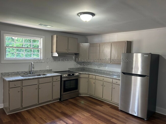 Photo - 1342 Drewery Ave Unit A