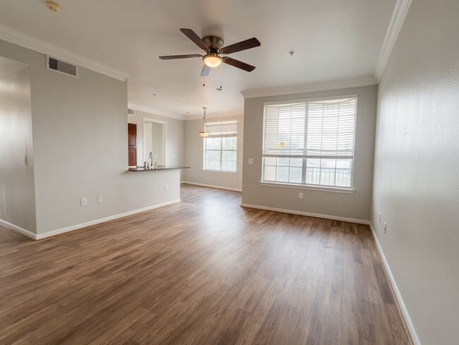 Photo - 7575 Kirby Dr Unit 2214