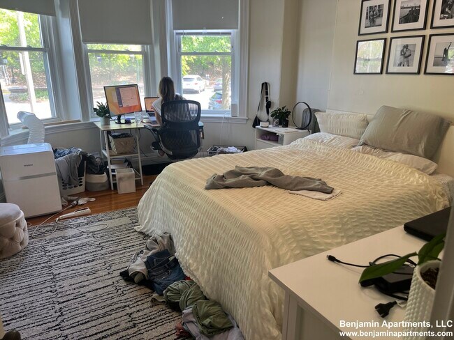 Photo - 1563 Beacon St Apartment Unit 2