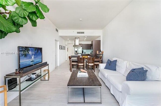 Photo - 7928 East Dr Unidad 7928 East Dr  803