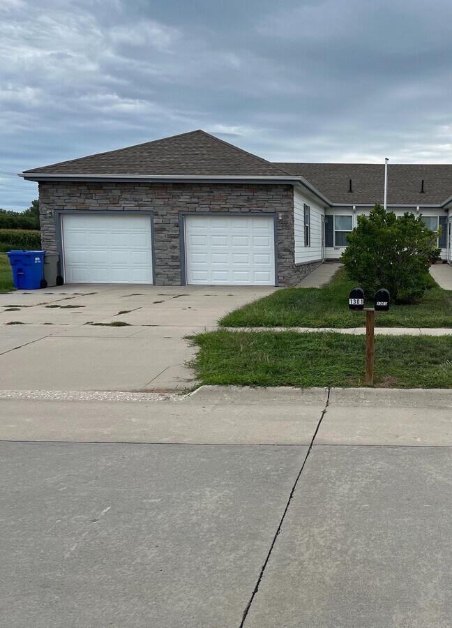 Central City Duplex Left Unit - Central City Duplex Left House Unit
