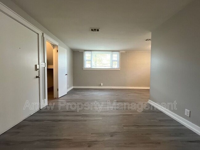 Photo - 1100 S 25th St Unit 4