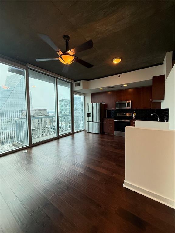 Photo - 3324 Peachtree Rd NE