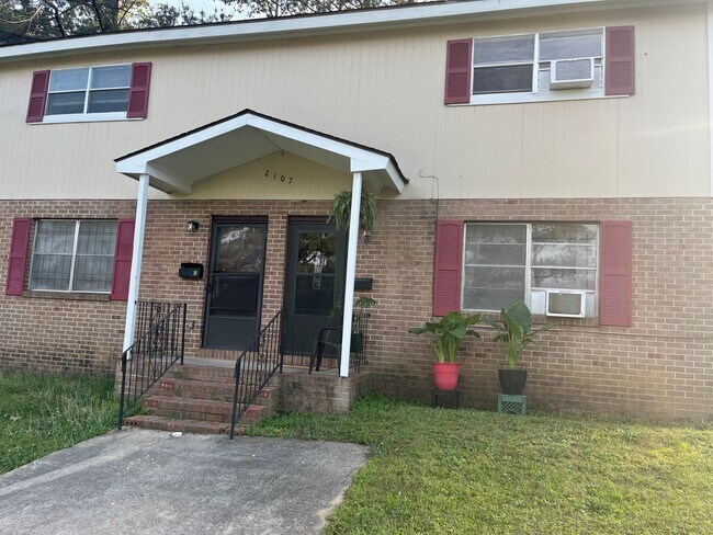 Photo - 2107 Meriwood Dr Unit B