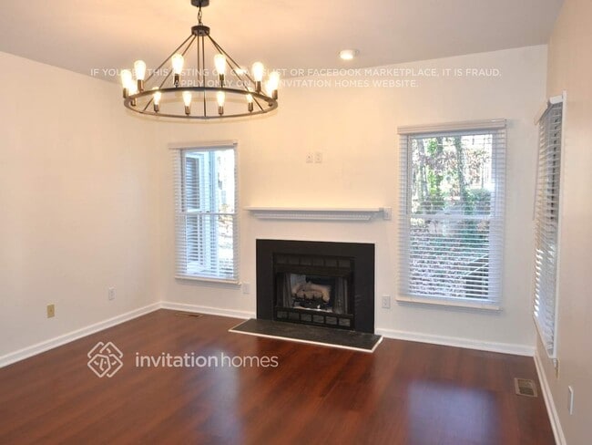 Photo - 3600 Willowtree Ln