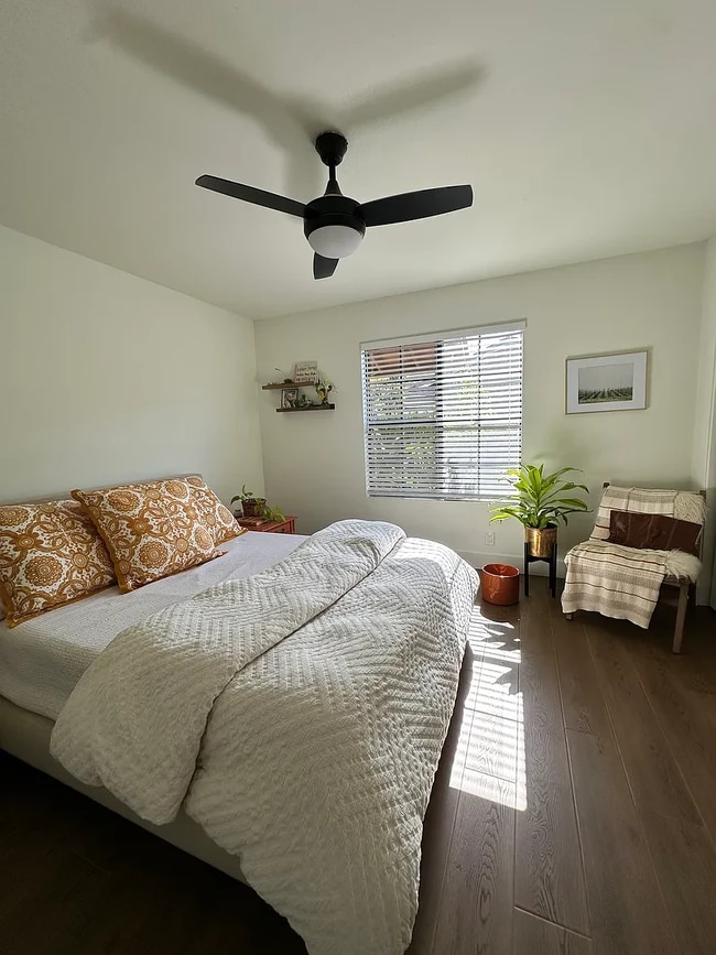 Photo - 1465 Vaquero Gln