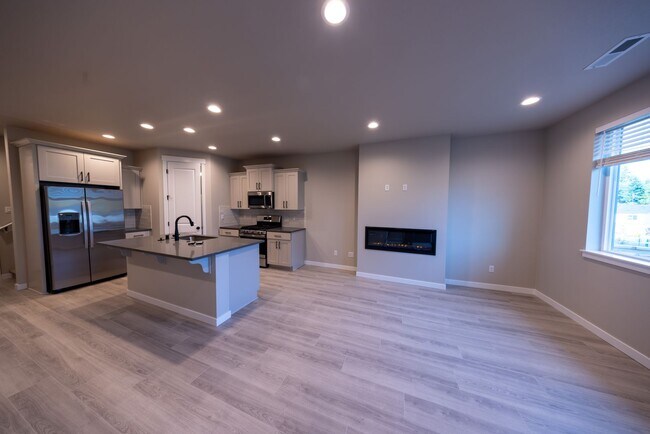 Photo - Brand New! - 3 Bedroom Townhome in Vancouv...