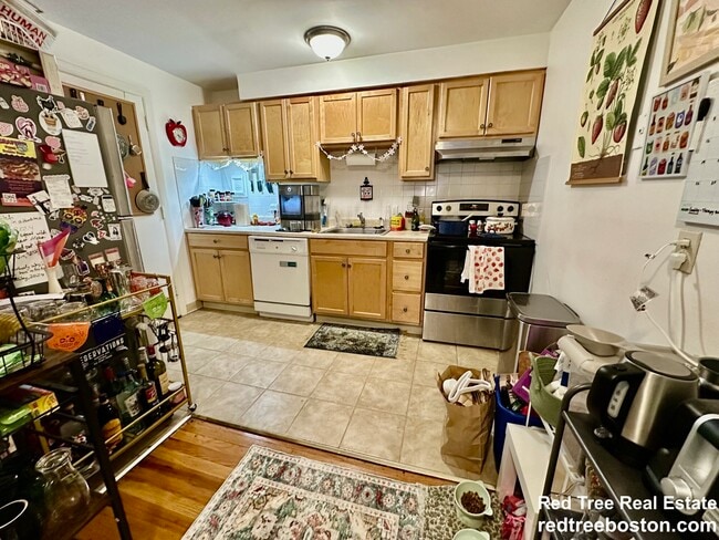 Photo - 245 Kelton St Unit 23