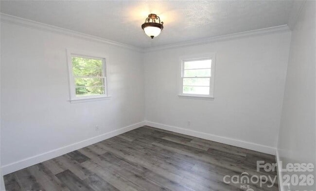 Photo - 67 Whispering Pnes Rd