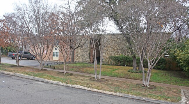 Photo - Heritage House