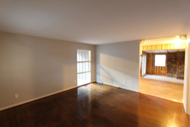 Photo - Great House with Fresh New Updates!! Bett...