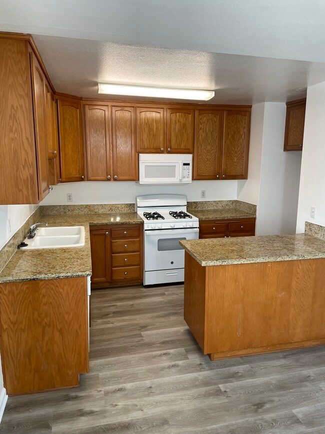 Photo - 2333 Mira Vista Ave Apartments Unit 20