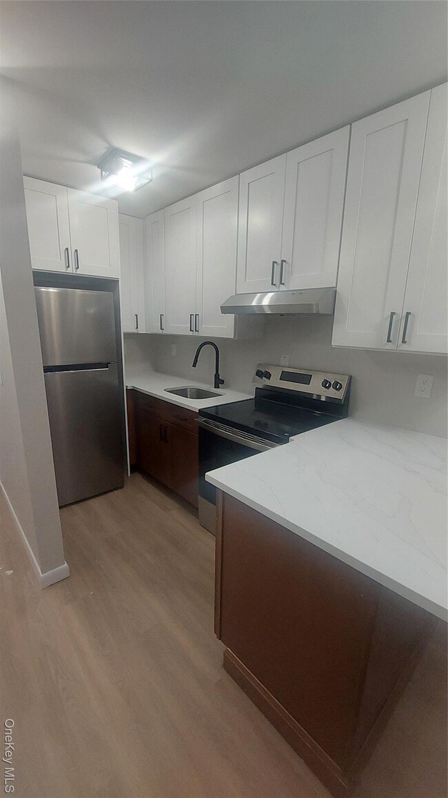 Photo - 203 Ludingtonville Rd Unit 1D