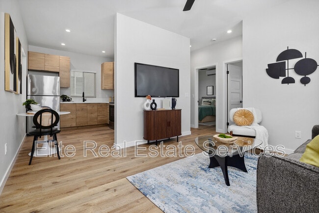 Building Photo - 3315 Clairemont Mesa Blvd