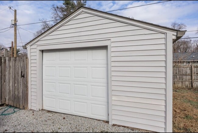 Photo - 2006 Randall Rd