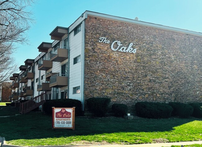 Photo - The Oaks Apartments