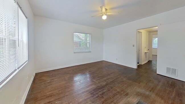 Photo - Charming Apartment with Wood Floors & Convenient Amenities