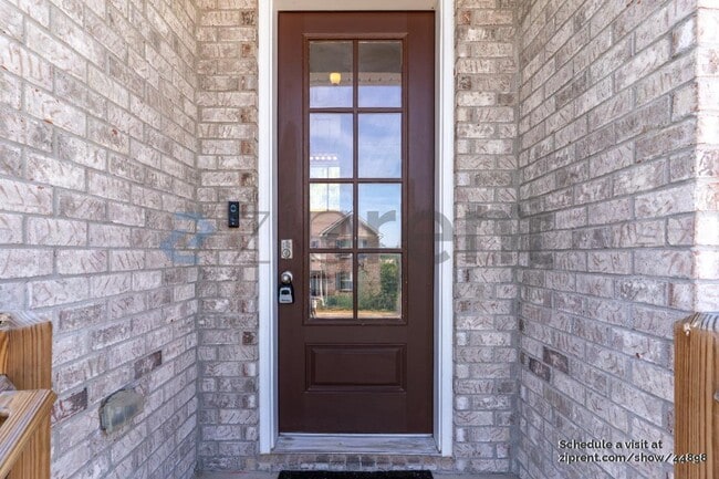 Photo - 288 Blackpool Drive