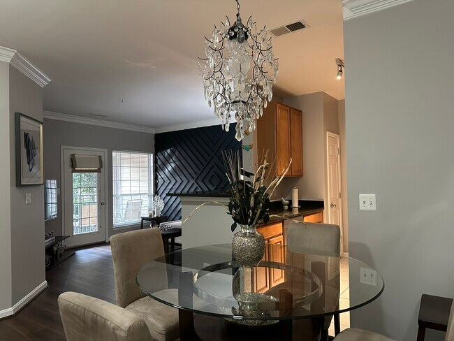 Photo - 4850 Eisenhower Ave Unit 121