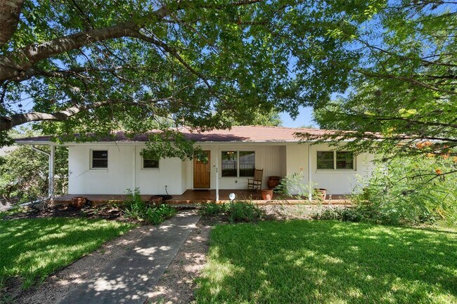 Building Photo - 1511 Bellaire Dr Rental