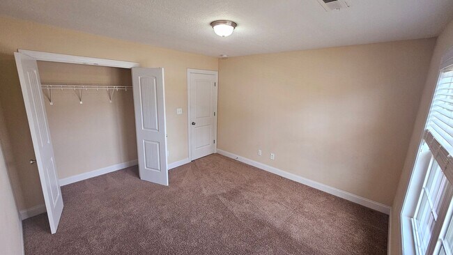 Photo - 4 BR 3.5 BA in Swansboro!