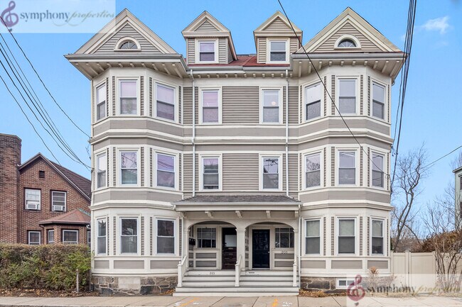 Photo - 201 High St Unit 1