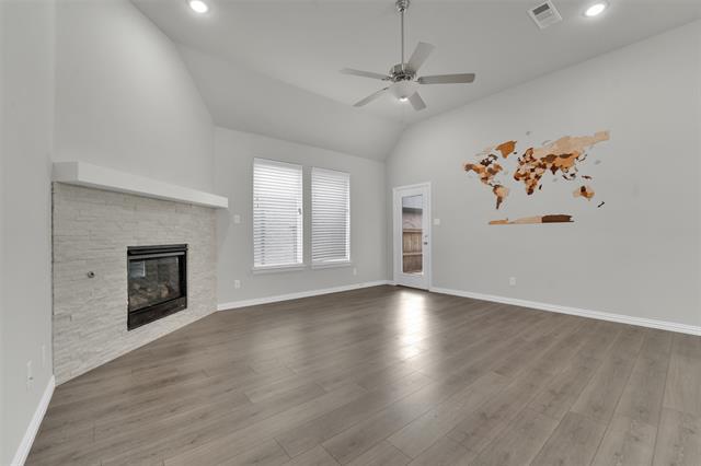 Photo - 2514 Vera Wy