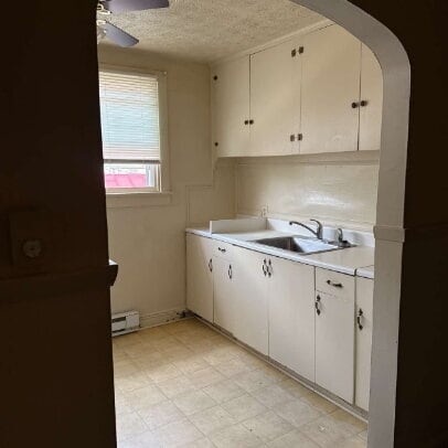 Building Photo - Downtown Front Royal 2 Bed, 1 Bath Apartment – Walk to Shops, Dining & Park