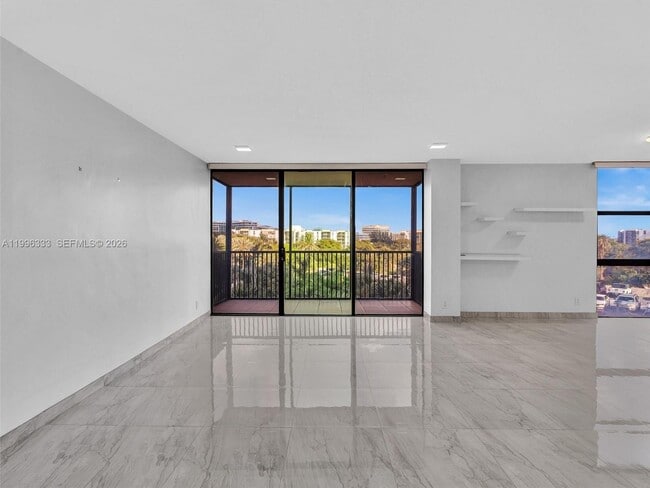 Photo - 20301 W Country Club Dr Unidad 521