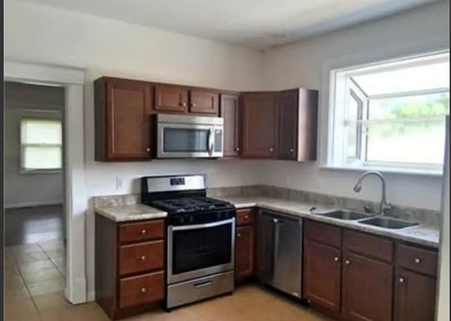 Photo - 3620 Cleves Ave