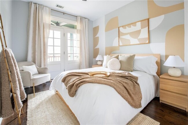 Photo - 1919 Bixby St SE