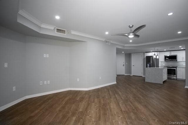 Photo - 100 Glen St Unidad N2210